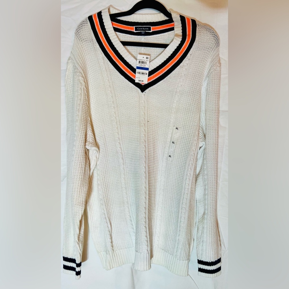 Club Room v- neck sweater for men